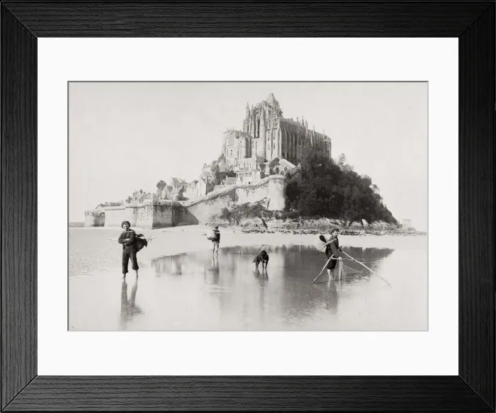 Framed Print : Fishermen near to the Mont St Michel, Normandy, France Framed Print : Fishermen near to the Mont St Michel, Normandy, France