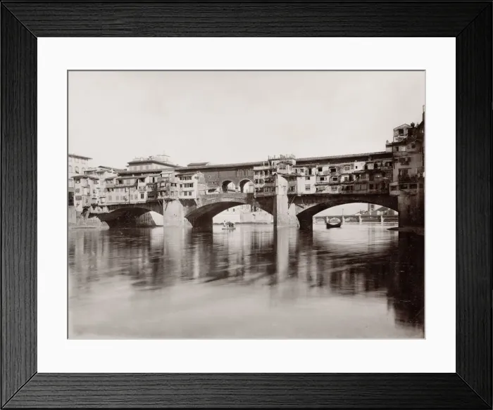 Framed Print : Firenze, Florence, Italy - Ponte Vecchio over the River Arno Framed Print : Firenze, Florence, Italy - Ponte Vecchio over the River Arno