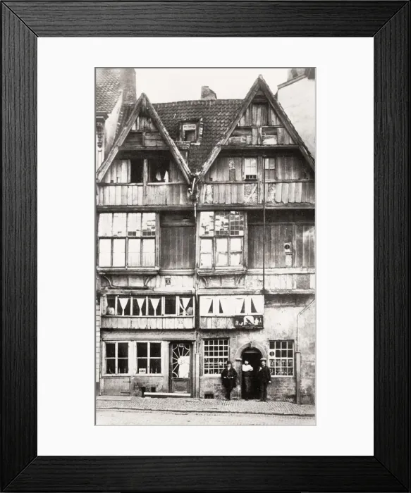 Framed Print : House of 14th century, Anvers, Antwerp, Belgium Framed Print : House of 14th century, Anvers, Antwerp, Belgium