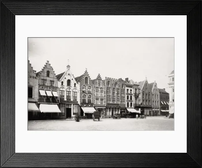 Framed Print : Street scene in Bruges, Belgium