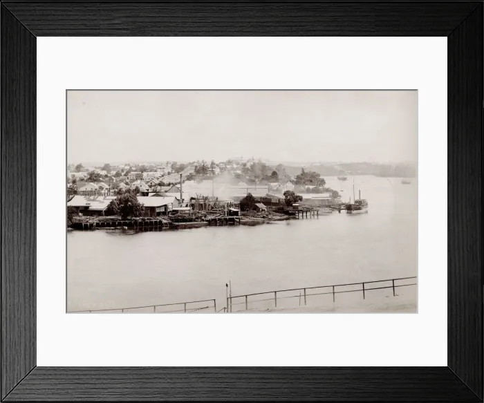 Framed Print : Shore at Kangaroo Point, Brisbane, Australia Framed Print : Shore at Kangaroo Point, Brisbane, Australia