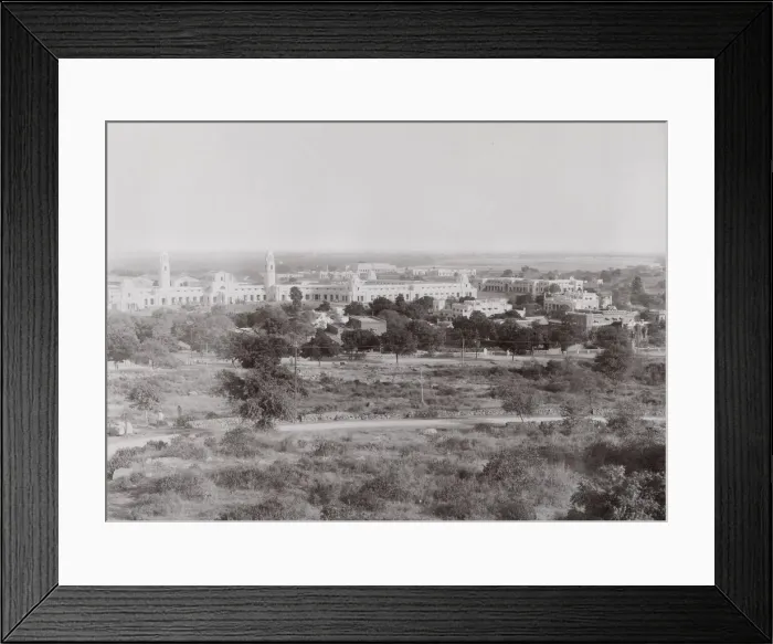 Framed Print : Vintage photograph of buildings, New Delhi Framed Print : Vintage photograph of buildings, New Delhi