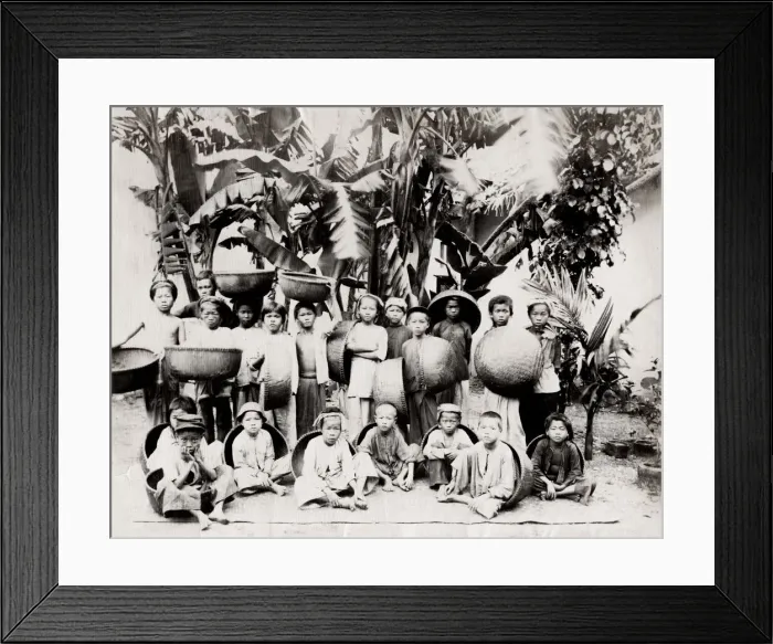 Framed Print : Annamite porters with baskets, French Indochina, Vietnam Framed Print : Annamite porters with baskets, French Indochina, Vietnam