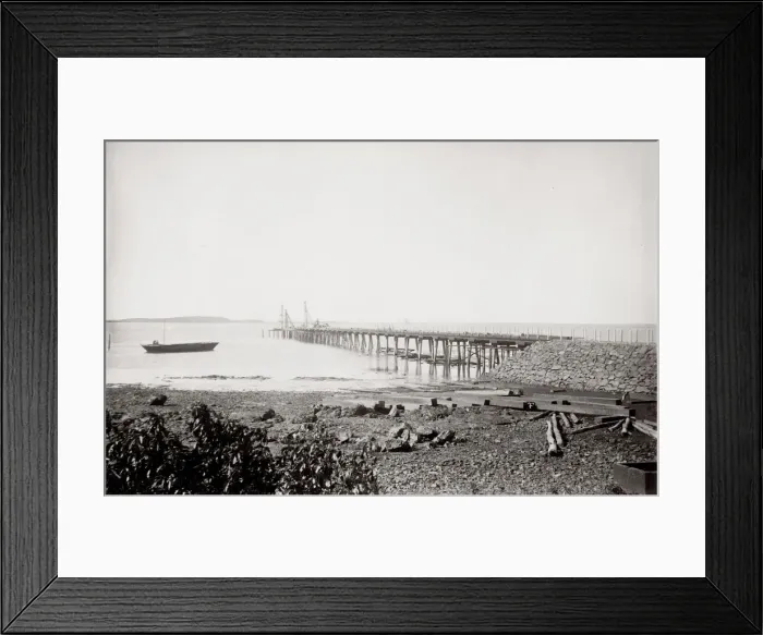 Framed Print : Pier at Gladstone, Queensland, Australia Framed Print : Pier at Gladstone, Queensland, Australia