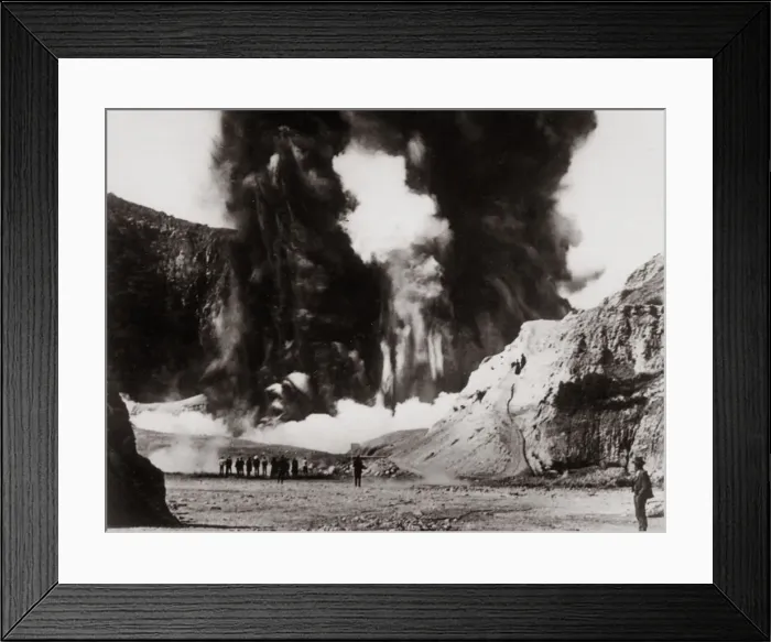 Framed Print : Waimangu Geyser, Rotaorua, New Zealan, c. 1900 Framed Print : Waimangu Geyser, Rotaorua, New Zealan, c. 1900