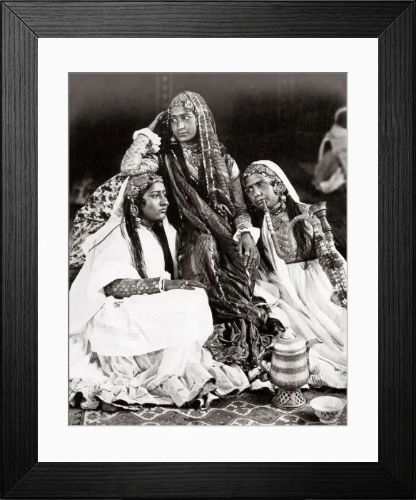 Framed Print : c. 1880s India - nautch or dancing girls dancers Framed Print : c. 1880s India - nautch or dancing girls dancers