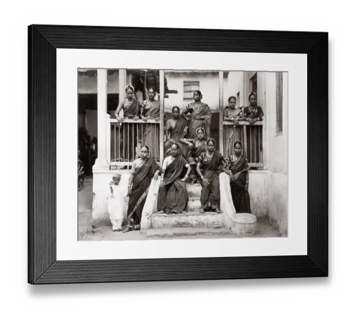 Framed Print : c. 1880s India - nautch girls dancers Framed Print : c. 1880s India - nautch girls dancers