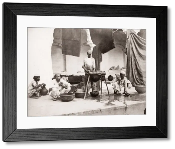 Framed Print : India - Rungazes dyers, Shepherd and Robertson, 1860s Framed Print : India - Rungazes dyers, Shepherd and Robertson, 1860s