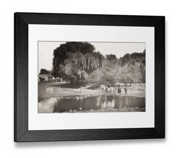 Framed Print : Entrance to Pretoria, Middleburg Road, South Africa Framed Print : Entrance to Pretoria, Middleburg Road, South Africa