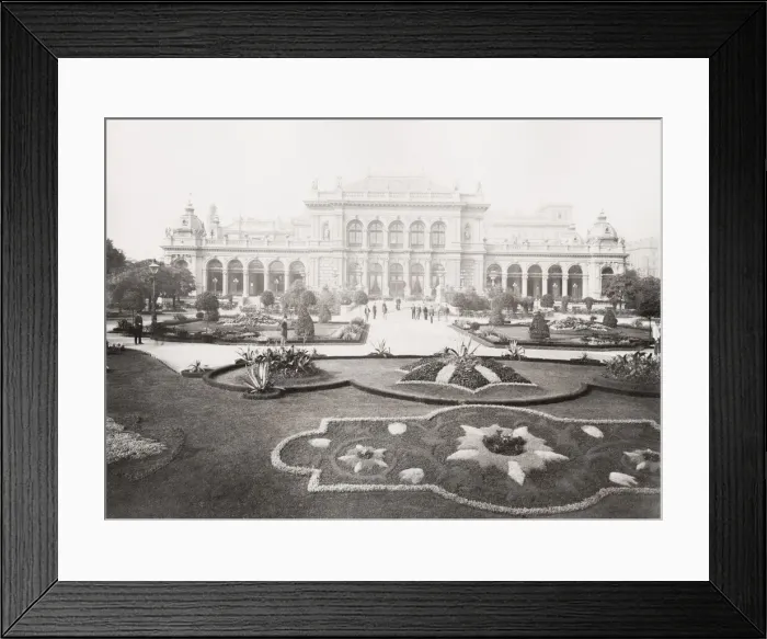Framed Print : Garden, Stadtpark, Vienna, Austria Framed Print : Garden, Stadtpark, Vienna, Austria