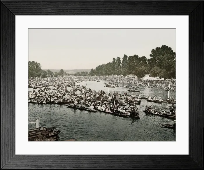 Framed Print : The Regatta Course, Henley on Thames, River Thames Framed Print : The Regatta Course, Henley on Thames, River Thames