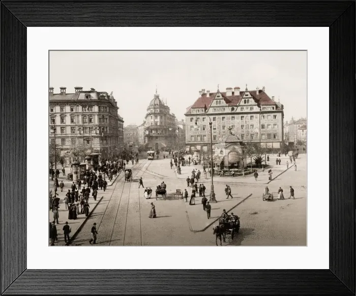 Framed Print : Street scene, Munchen, Munich, Germany Framed Print : Street scene, Munchen, Munich, Germany