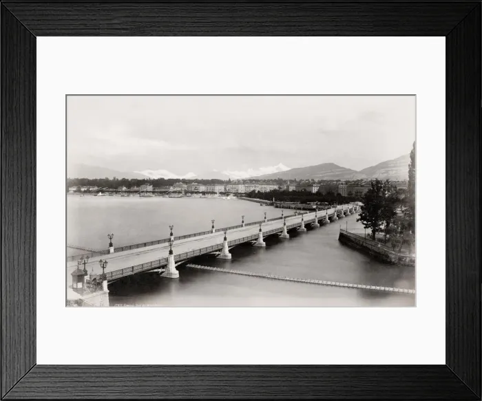 Framed Print : Pont du Mont Blanc, Geneva, Switzerland Framed Print : Pont du Mont Blanc, Geneva, Switzerland