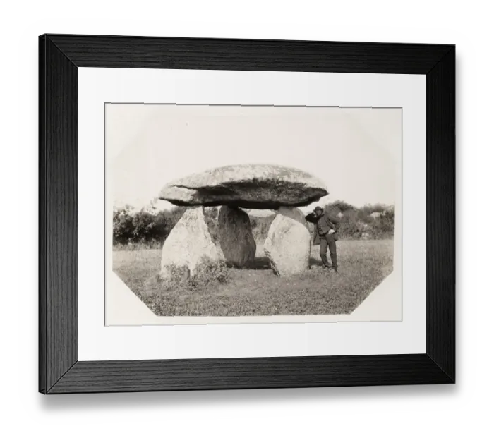 Framed Print : Spinsters Rock Neolithic dolmen, Drewsteignton Framed Print : Spinsters Rock Neolithic dolmen, Drewsteignton