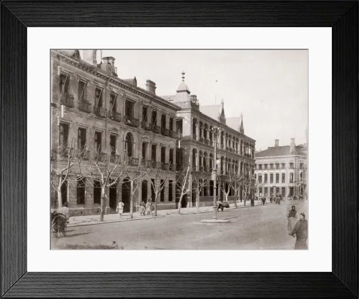 Framed Print : Street scene, Shanghai, China, c. 1890 s, along the Bund