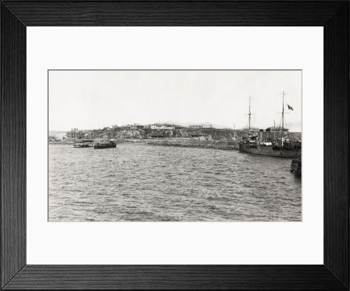 Framed Print : Coast and harbour at Chinwangtao, Qinhuangdao Framed Print : Coast and harbour at Chinwangtao, Qinhuangdao