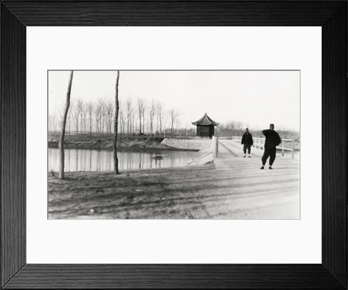 Framed Print : Road to the golf course at Chingwatao, Qinhuangdao, China Framed Print : Road to the golf course at Chingwatao, Qinhuangdao, China