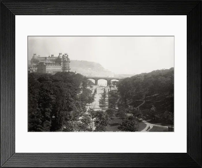 Framed Print : Scarborough Yorkshire from Ramsdale Valley Bridge Framed Print : Scarborough Yorkshire from Ramsdale Valley Bridge