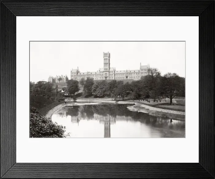Framed Print : Glasgow University