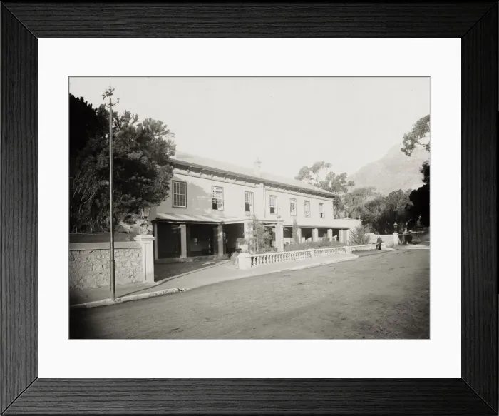 Framed Print : Admiralty House, Simonstown, South Africa Framed Print : Admiralty House, Simonstown, South Africa