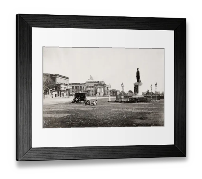 Framed Print : Street scene, Calcutta, Kolkata, India Framed Print : Street scene, Calcutta, Kolkata, India