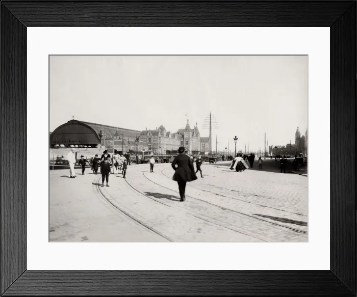 Framed Print : Central railway station, Amsterdam, Netherlands Framed Print : Central railway station, Amsterdam, Netherlands