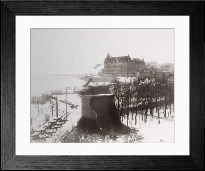 Framed Print : Chateau Fronenac, Quebec, Canada, in winter snow Framed Print : Chateau Fronenac, Quebec, Canada, in winter snow