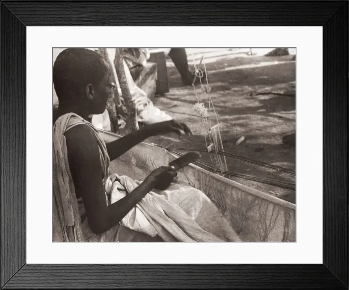 Framed Print : 1940s East Africa - making scarves - Somaliland, Somalia Framed Print : 1940s East Africa - making scarves - Somaliland, Somalia