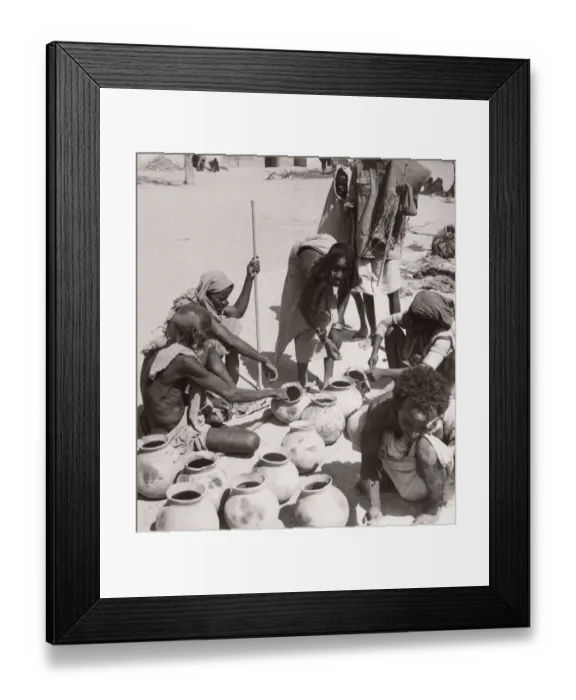 Framed Print : 1940s East Africa -the market in Bardera - Italian Somaliland, Somalia Framed Print : 1940s East Africa -the market in Bardera - Italian Somaliland, Somalia