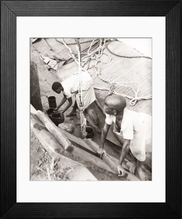 Framed Print : 1940s East Africa - Uganda fishing, fishermen Lake Victoria Framed Print : 1940s East Africa - Uganda fishing, fishermen Lake Victoria