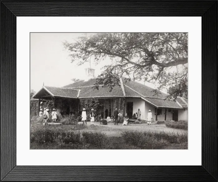 Framed Print : British Christian missionary couple, India Framed Print : British Christian missionary couple, India