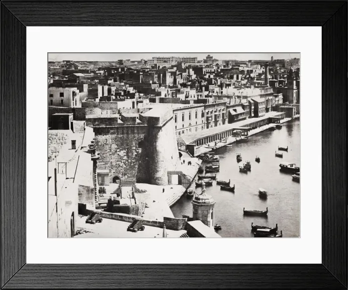 Framed Print : Harbour and city of Valletta, Malta Framed Print : Harbour and city of Valletta, Malta