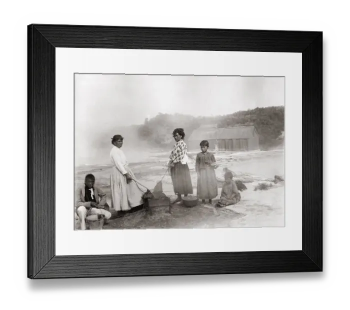 Framed Print : Maori women, Whakarewarewa, New Zealand, c. 1890 s Framed Print : Maori women, Whakarewarewa, New Zealand, c. 1890 s