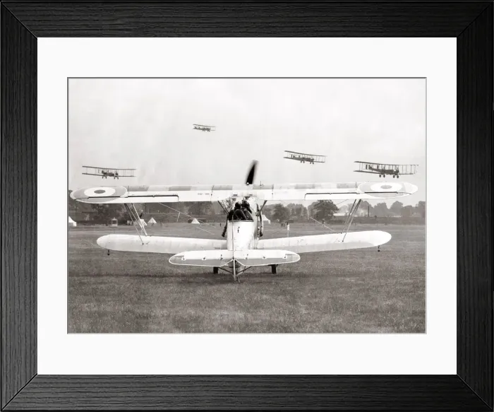 Framed Print : Aircraft gathering for Hendon RAF air display, 1933 Framed Print : Aircraft gathering for Hendon RAF air display, 1933