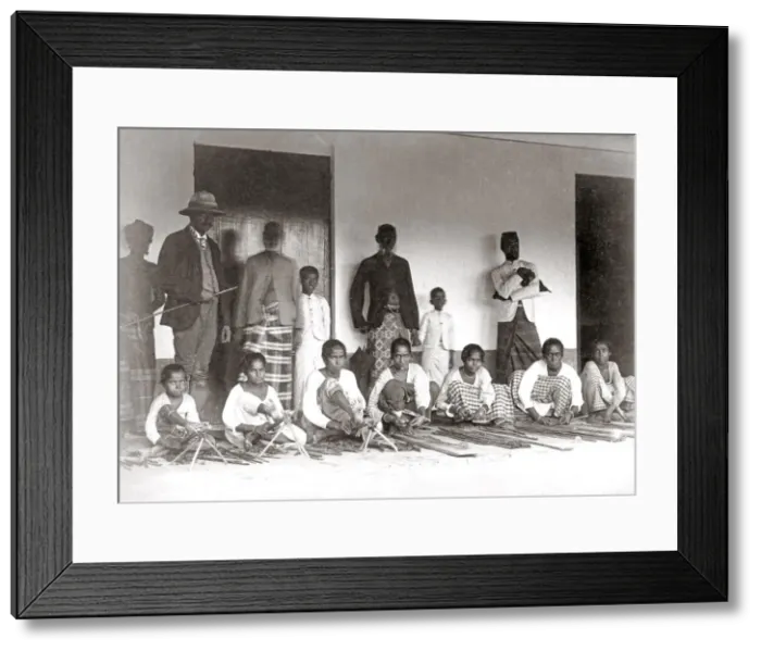 Framed Print : Indian women workers, European overseer, India, c. 1880 s Framed Print : Indian women workers, European overseer, India, c. 1880 s