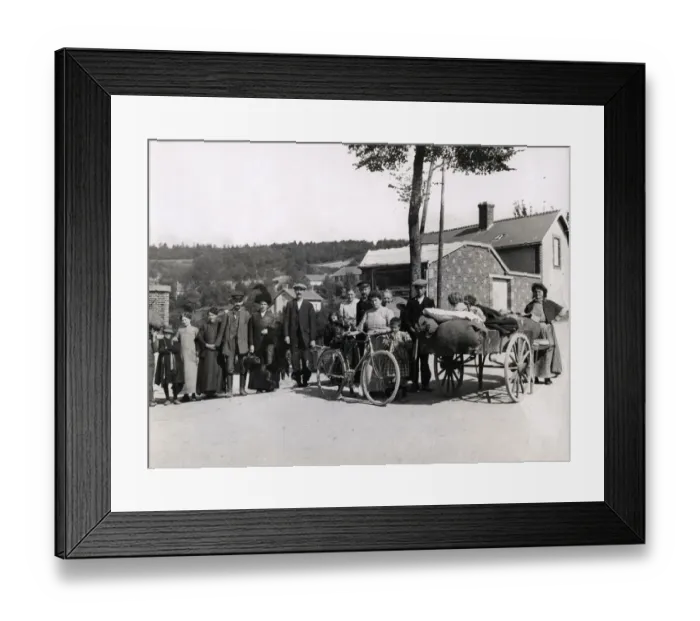 Framed Print : WWI: refugees from Rheims Framed Print : WWI: refugees from Rheims