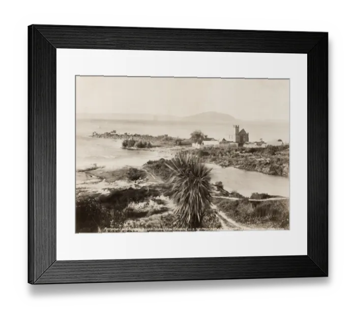 Framed Print : Rororua Lake, showing Mokoia Island, New Zealand Framed Print : Rororua Lake, showing Mokoia Island, New Zealand