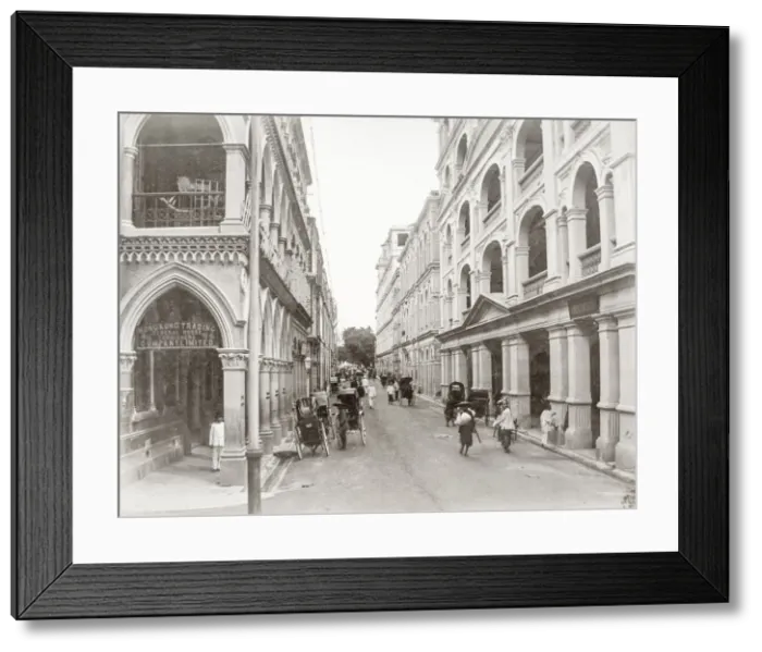 Framed Print : Hong Kong - Queens Road with pedestrians and rickshaws Framed Print : Hong Kong - Queens Road with pedestrians and rickshaws