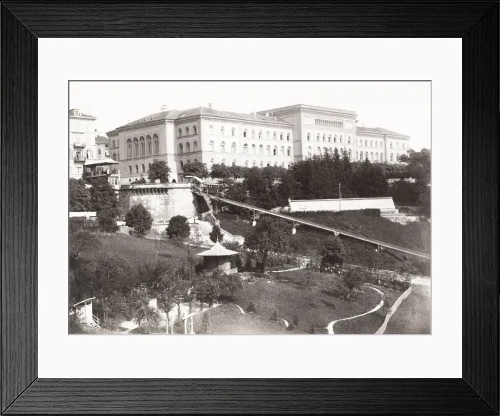 Framed Print : The Bundesplatz is the Bern, Switzerland Framed Print : The Bundesplatz is the Bern, Switzerland