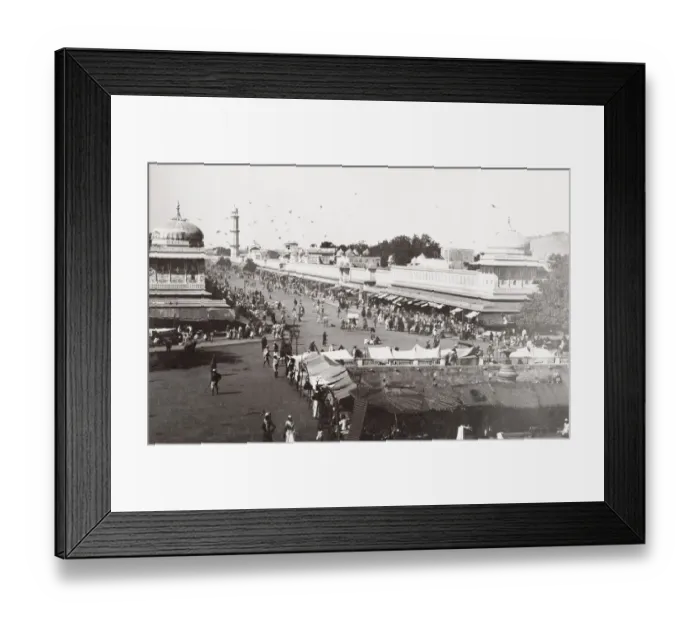 Framed Print : View of a busy city street, Jerypore, Jaipur India Framed Print : View of a busy city street, Jerypore, Jaipur India