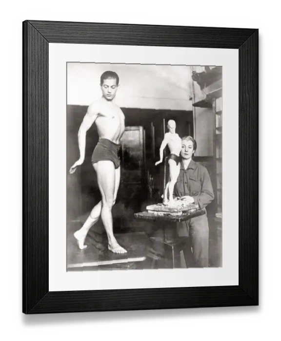 Framed Print : Ballet dancer poses for sculptor, Paris, 1933 Framed Print : Ballet dancer poses for sculptor, Paris, 1933