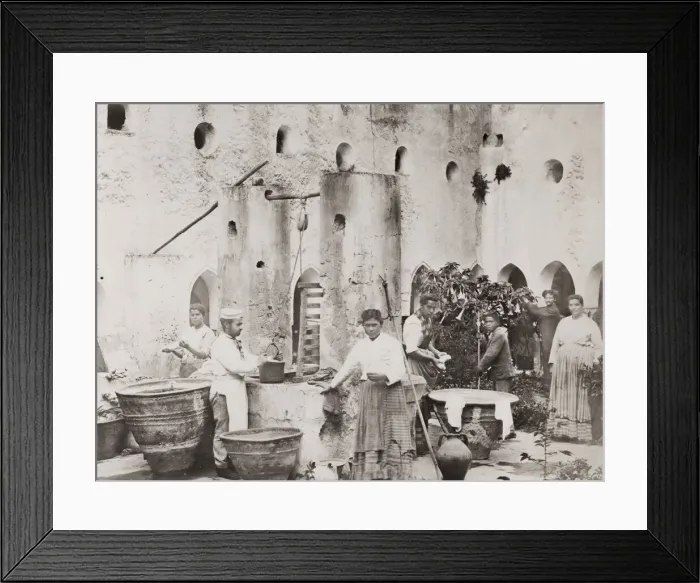 Framed Print : Cloister of the Luna, Amalfi, Italy Framed Print : Cloister of the Luna, Amalfi, Italy