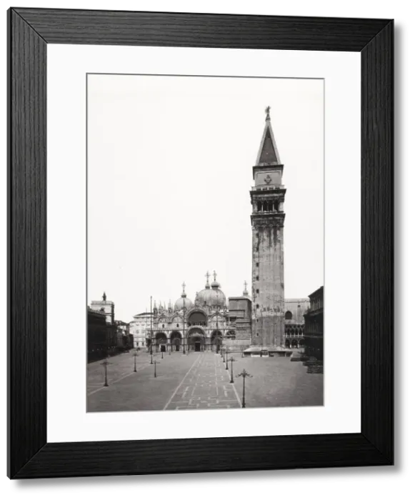 Framed Print : St Marks Square, Venice, Italy, Piazza San Marco, Italy Framed Print : St Marks Square, Venice, Italy, Piazza San Marco, Italy