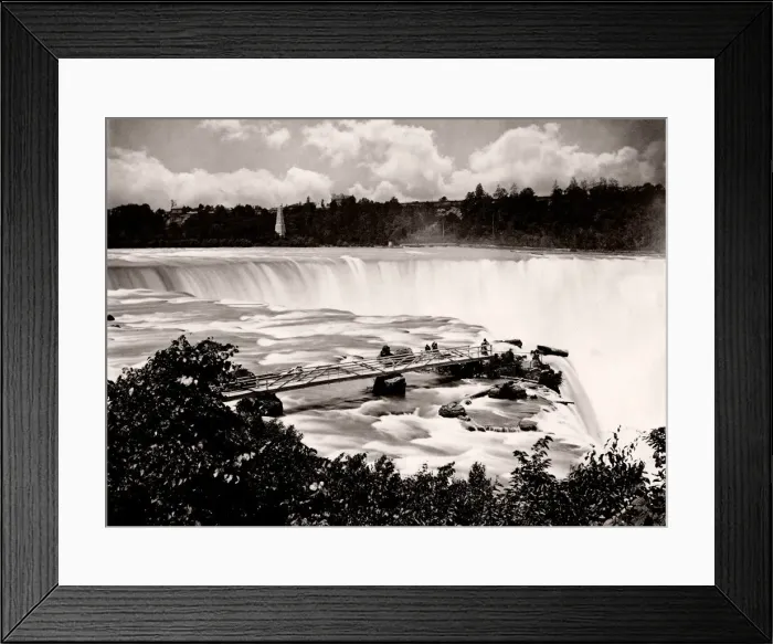 Framed Print : Niagara Falls, Canada USA border, from the American side Framed Print : Niagara Falls, Canada USA border, from the American side
