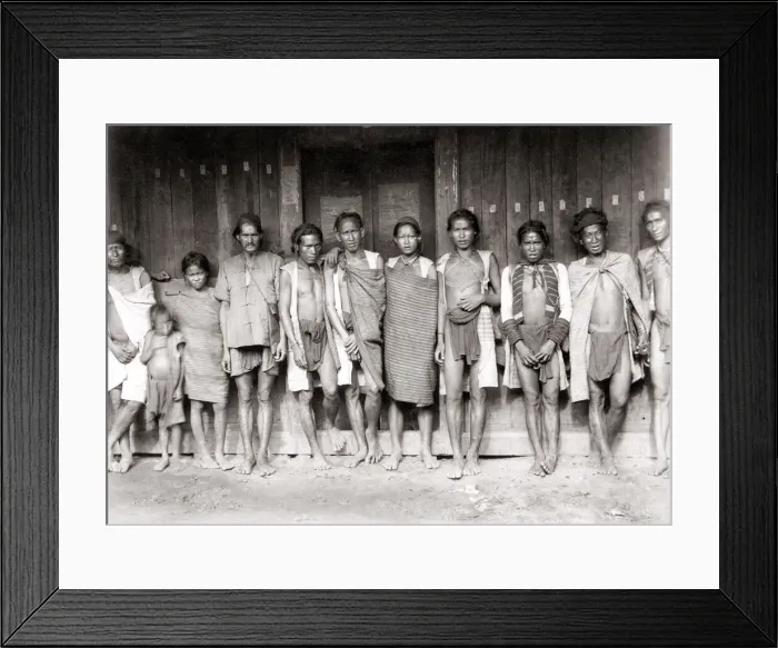 Framed Print : Group of labourers, India, c. 1880 s Framed Print : Group of labourers, India, c. 1880 s