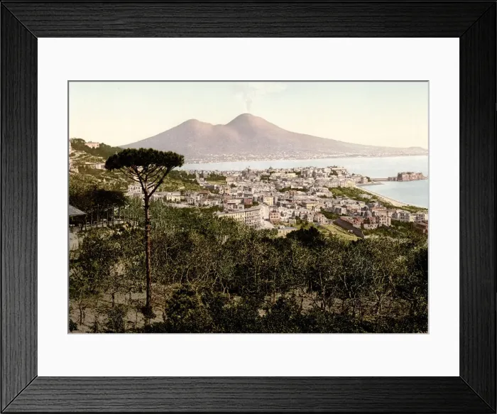 Framed Print : Naples, Napoli and Mount Vesuvius, volcano, Italy Framed Print : Naples, Napoli and Mount Vesuvius, volcano, Italy