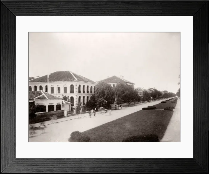 Framed Print : China c. 1880s - Hankow Hankou Wuhan on the Yangtze River Framed Print : China c. 1880s - Hankow Hankou Wuhan on the Yangtze River