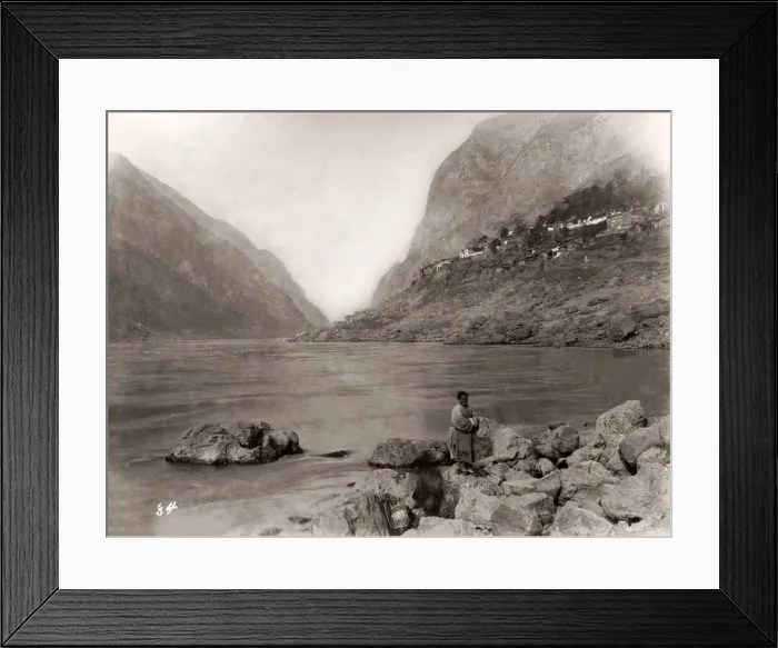 Framed Print : China c. 1880s - gorge on the Yangtze river Framed Print : China c. 1880s - gorge on the Yangtze river