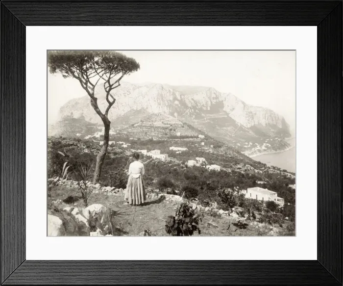Framed Print : View on the island of Capri, Italy Framed Print : View on the island of Capri, Italy