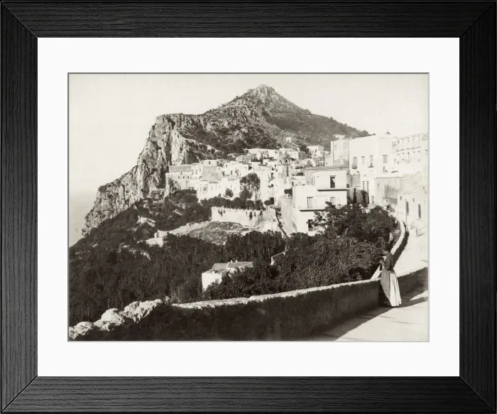 Framed Print : View on the island of Capri, Italy Framed Print : View on the island of Capri, Italy